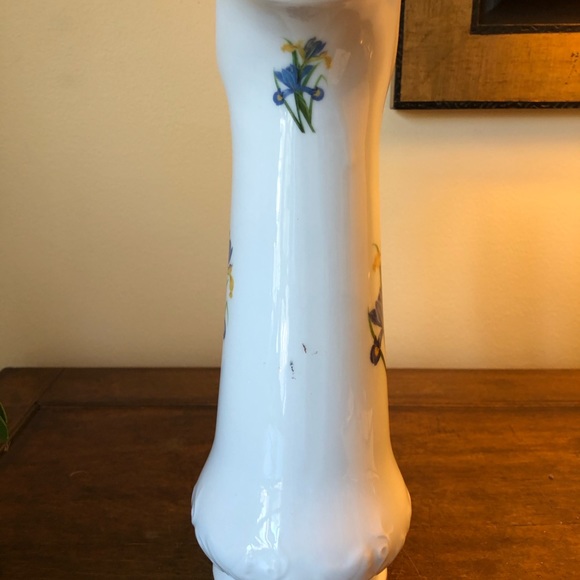 Iris white china pitcher. Braum Bros. - Picture 3 of 6